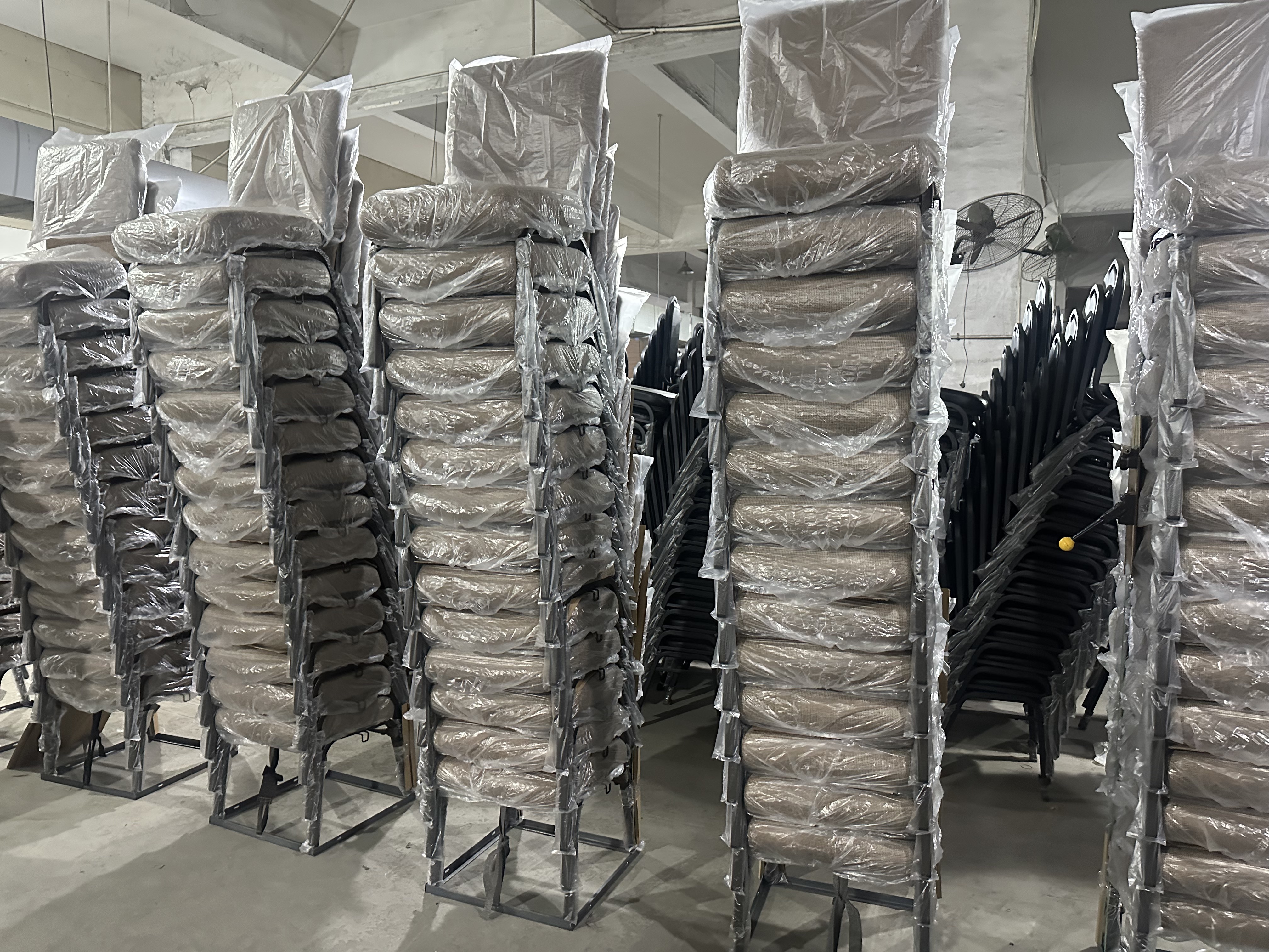 教堂椅大货图35