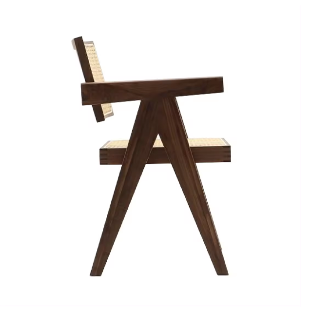 China Factory Supply Wood Rattan Home Furniture Dining Chair with Armrest (ZG16-018)